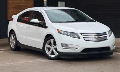 2015 Chevrolet Volt Standard