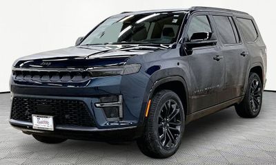 2026 Jeep Grand Wagoneer Summit