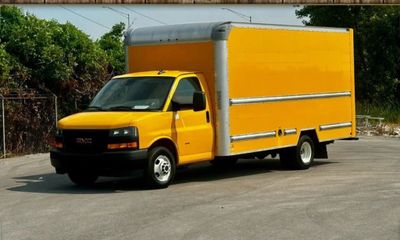 2021 GMC Savana