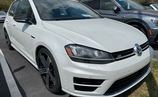 2016 Volkswagen Golf R Base