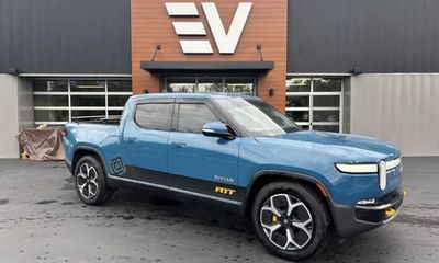 2022 Rivian R1T Adventure