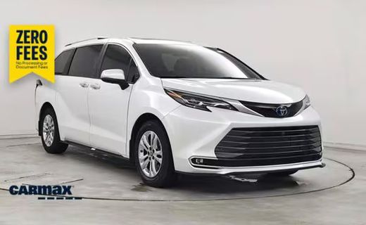 2024 Toyota Sienna Platinum