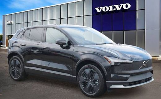 2026 Volvo EX30 CC Ultra
