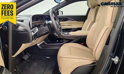 2024 Cadillac Lyriq Sport 3