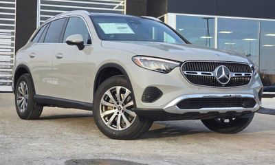 2026 Mercedes-Benz GLC-Class GLC300