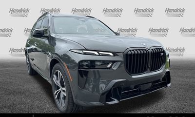 2026 BMW X7 M60i