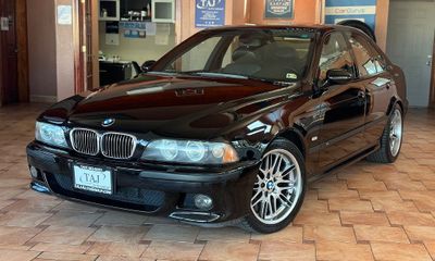 2002 BMW M5 Base