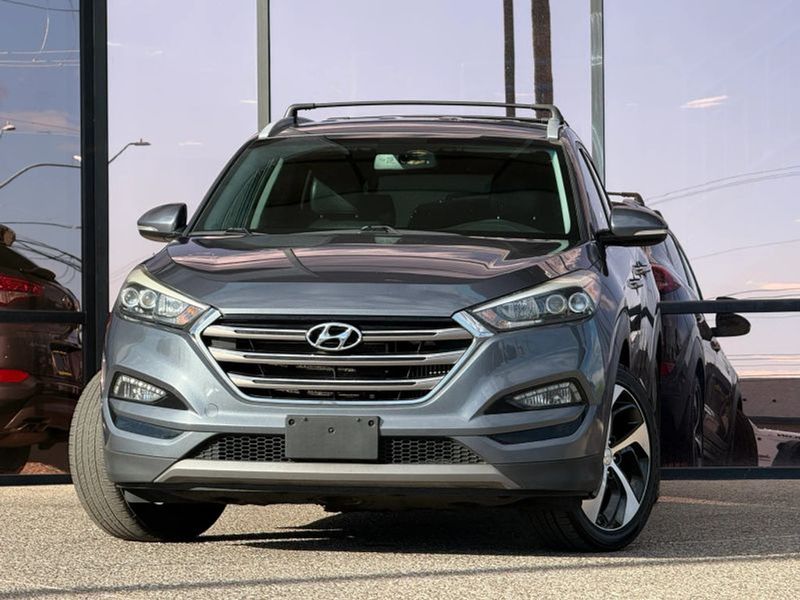 2016 Hyundai Tucson — a typically priced live listing