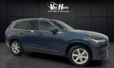 2023 Volvo XC90 Core Bright Theme