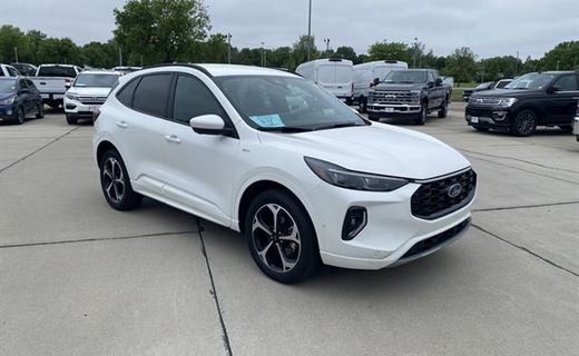 2023 Ford Escape ST Line Elite