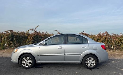2010 Kia RIO GLS