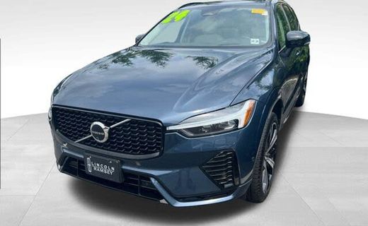 2024 Volvo XC60 Ultimate Dark