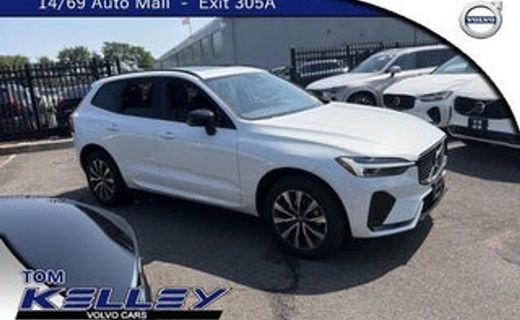 2024 Volvo XC60 Plus Dark