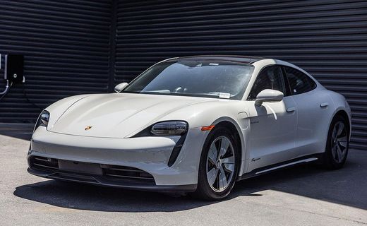 2023 Porsche Taycan