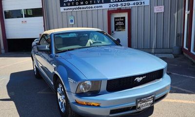 2006 Ford Mustang Deluxe