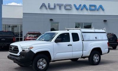 2017 Toyota Tacoma SR SR5
