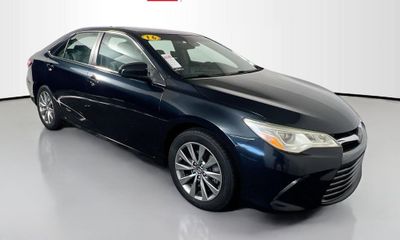 2016 Toyota Camry XSE