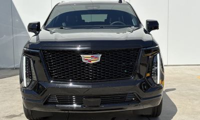 2026 Cadillac Escalade ESV Platinum Sport