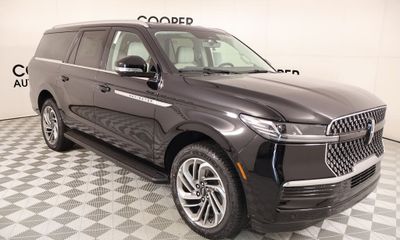 2026 Lincoln Navigator L Premier