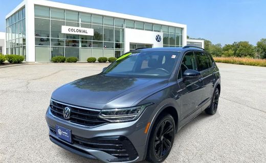 2023 Volkswagen Tiguan 4MOTION SE Black