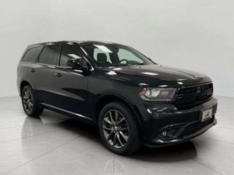 2018 Dodge Durango — a typically priced live listing