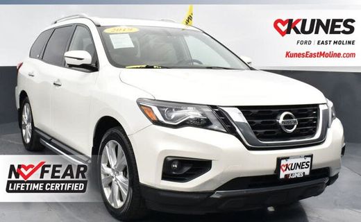 2019 Nissan Pathfinder SV