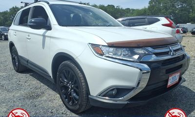 2018 Mitsubishi Outlander LE