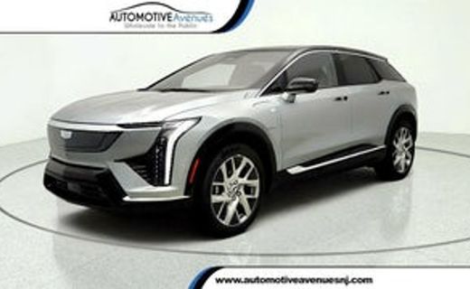 2026 Cadillac Optiq Luxury 2