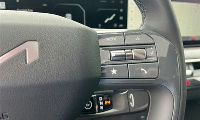 2024 Kia EV9 Land