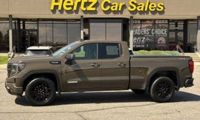 2023 GMC Sierra Elevation