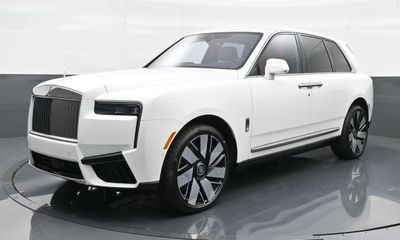 2027 Rolls-Royce Cullinan RR