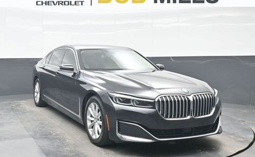 2021 BMW 740i