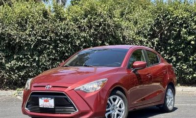 2018 Toyota Yaris IA Base