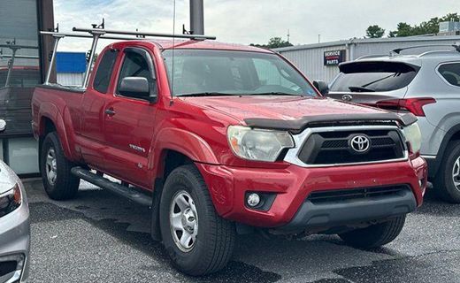 2013 Toyota Tacoma Delux
