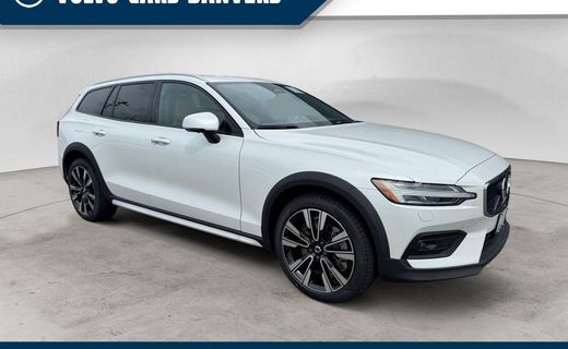 2026 Volvo V60CC Ultra