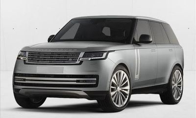 2023 Land Rover Range SE