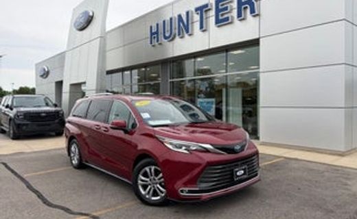 2021 Toyota Sienna XSE Plus Package