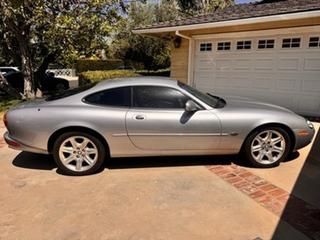 2000 Jaguar XK8