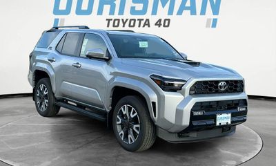 2025 Toyota 4RUNNER SR5
