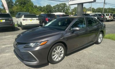 2022 Toyota Camry LE