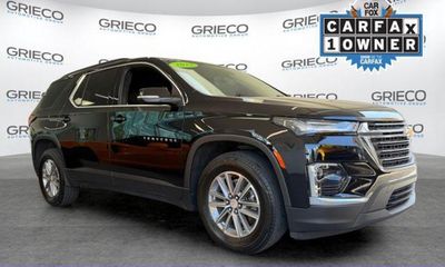2023 Chevrolet Traverse LT