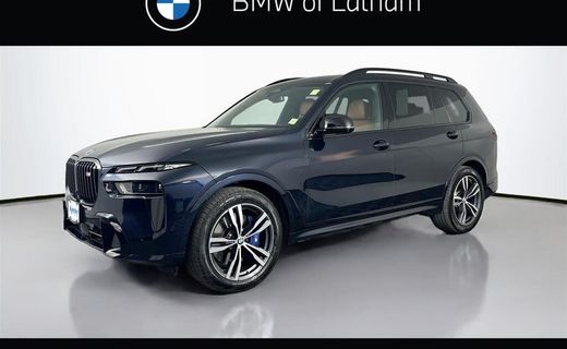 2025 BMW X7 M60i