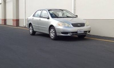 2003 Toyota Corolla LE