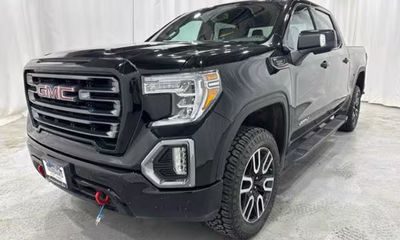 2021 GMC Sierra AT4