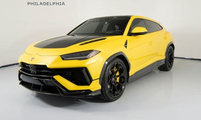 2023 Lamborghini Urus Performante