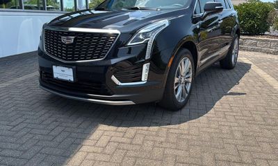 2023 Cadillac XT5 Premium Luxury
