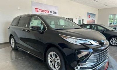 2025 Toyota Sienna XLE