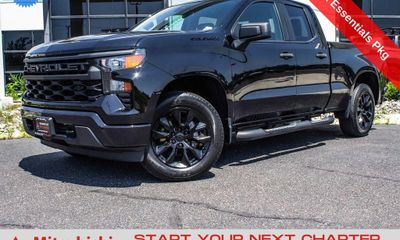 2023 Chevrolet Silverado Custom