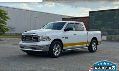 2016 Ram 1500 SLT