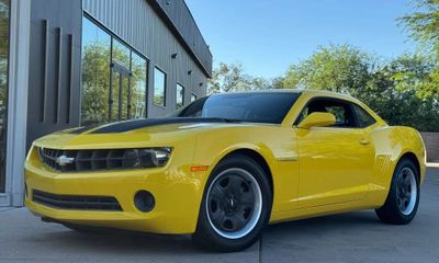2013 Chevrolet Camaro 2LS